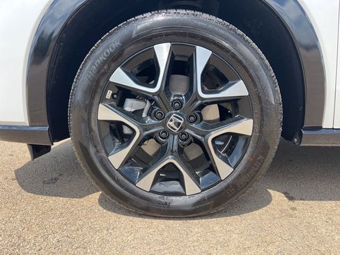 Certified 2026 Honda HR-V EX-L image 9