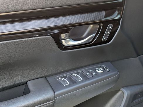 Used 2025 Honda CR-V EX-L image 13