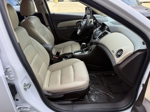 Used 2014 Chevrolet Cruze LTZ w/ Sun, Sound and Sport Package FWD image 15