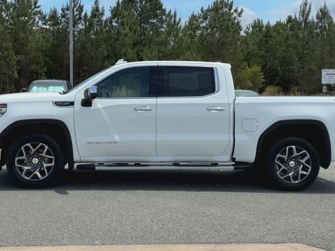 Used 2023 GMC Sierra 1500 SLT w/ SLT Premium Package AWD/4WD image 5