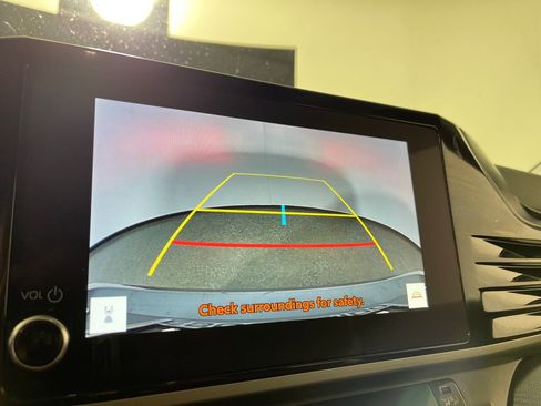 Certified 2025 Toyota Camry SE FWD image 21