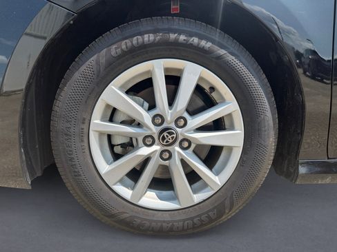 Used 2026 Toyota Camry LE FWD image 14