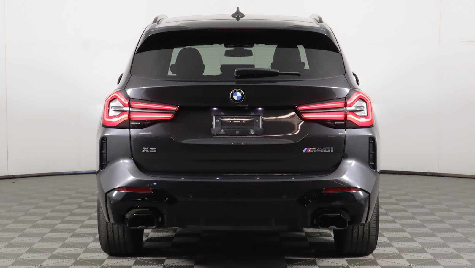 Used 2024 BMW X3 M40i w/ Shadowloine Package AWD/4WD image 5