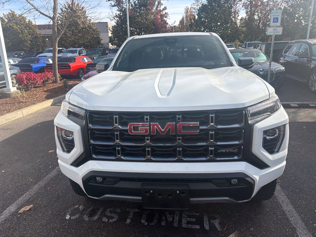 Used 2025 GMC Canyon AT4 w/ AT4 Premium Package AWD/4WD image 2