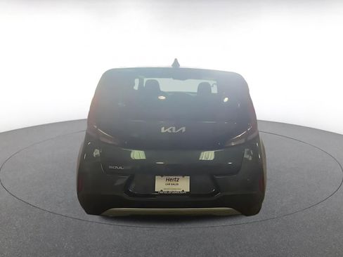 Used 2025 Kia Soul LX w/ LX Technology Package image 12