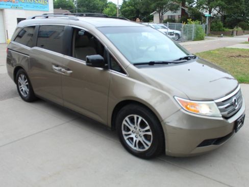Used 2012 Honda Odyssey EX-L image 8
