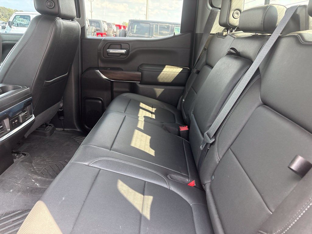 Used 2022 GMC Sierra 1500 SLT w/ SLT Premium Plus Package AWD/4WD image 18