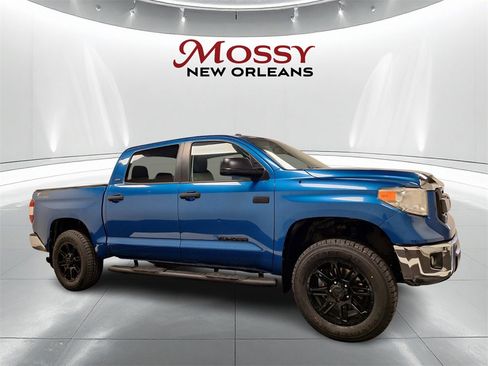 Used 2017 Toyota Tundra SR5 image 3