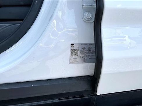 Used 2025 Chevrolet Suburban LT AWD/4WD image 19