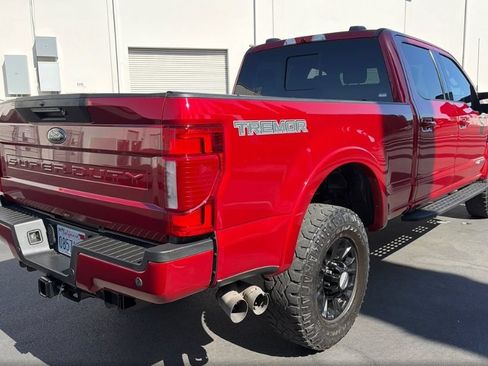 Used 2022 Ford F250 Lariat w/ Tremor Off-Road Package AWD/4WD image 4