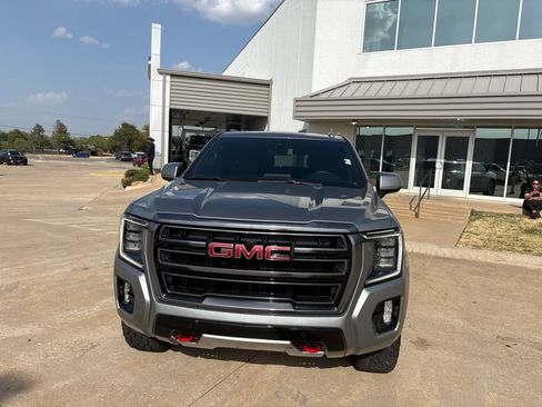 Used 2023 GMC Yukon XL AT4 AWD/4WD image 15
