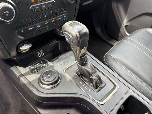 Used 2019 Ford Ranger Lariat w/ Equipment Group 501A Mid AWD/4WD image 39