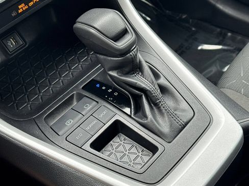 Certified 2024 Toyota RAV4 XLE FWD image 21