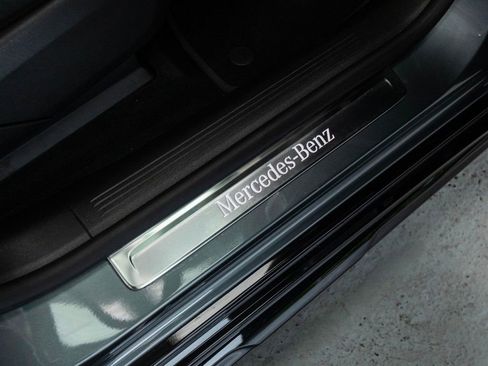 Used 2023 Mercedes-Benz EQS 580 4MATIC SUV w/ Exclusive Trim Package image 30