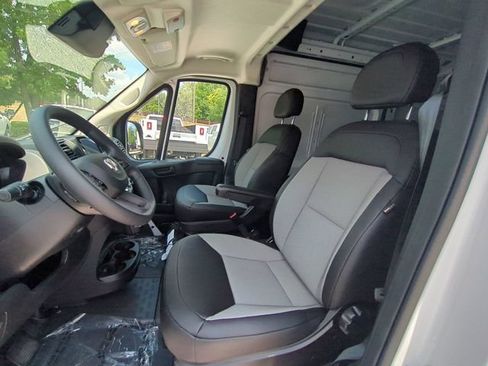 New 2026 RAM ProMaster 3500 w/ Convenience Group FWD image 16