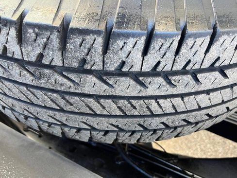 Used 2007 Chevrolet Express 2500 image 11