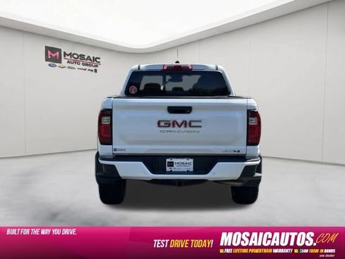 Used 2024 GMC Canyon AT4 w/ AT4 Premium Package AWD/4WD image 6