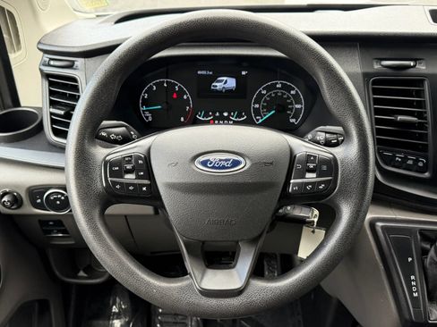 Used 2022 Ford Transit 250 Low Roof RWD image 10