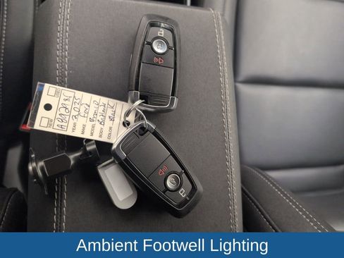 Used 2025 Ford Bronco Badlands image 48