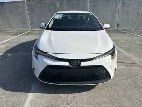 Used 2024 Toyota Corolla LE FWD image 37
