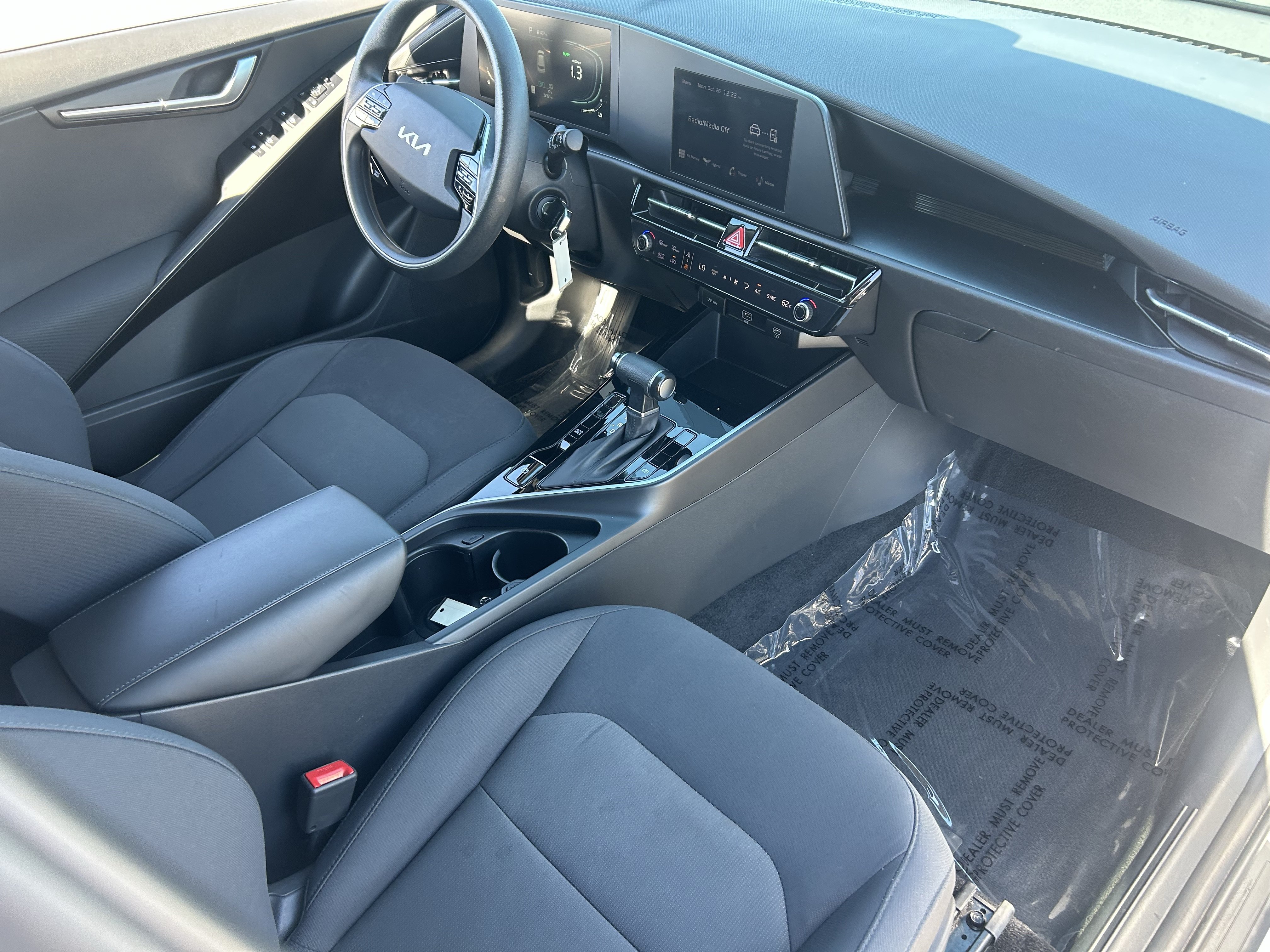 Certified 2025 Kia Niro LX FWD image 13