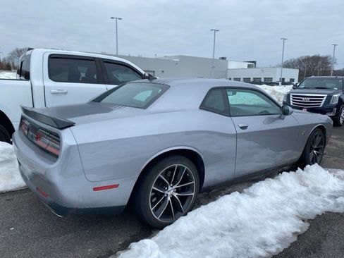 Used 2015 Dodge Challenger R/T Scat Pack image 3