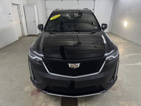 Used 2022 Cadillac XT6 Sport image 4