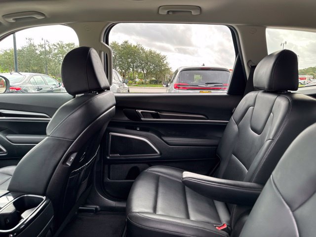 Used 2025 Kia Telluride S FWD image 21