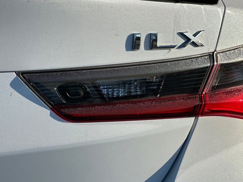 Used 2019 Acura ILX image 48