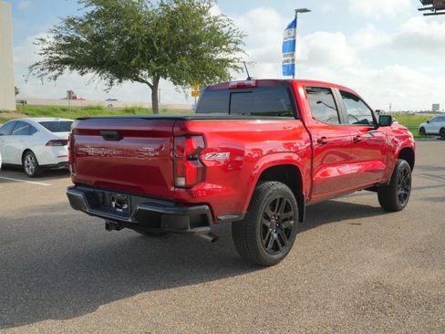 Used 2025 Chevrolet Colorado Z71 w/ Technology Package AWD/4WD image 5