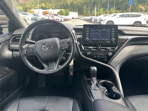 Used 2021 Toyota Camry SE w/ Carpet Mat Package (TMS) FWD image 14