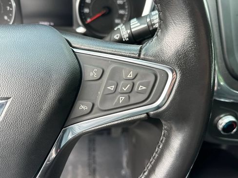 Used 2020 Chevrolet Equinox LT FWD image 18