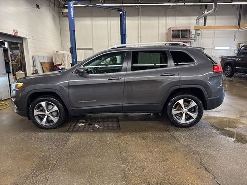 Used 2020 Jeep Cherokee Limited AWD/4WD image 3