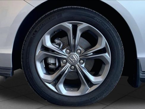 Used 2024 Honda Accord EX image 11