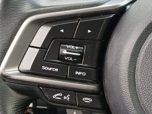Certified 2023 Subaru Crosstrek 2.5i Limited AWD/4WD image 10