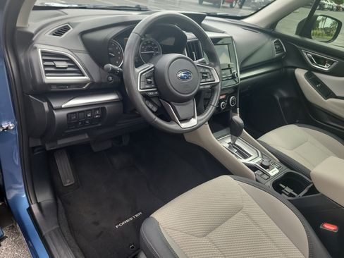 Used 2020 Subaru Forester Premium AWD/4WD image 20
