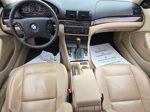 Used 2005 BMW 330i Sedan RWD image 9