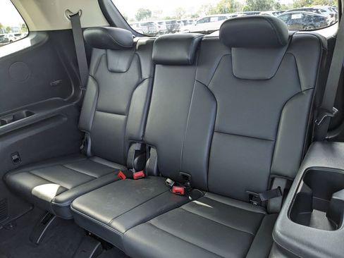 Certified 2025 Kia Telluride S image 20