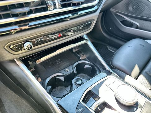 Used 2023 BMW 330i Sedan w/ Driving Assistance Package image 27