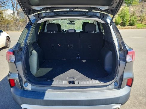 Used 2021 Ford Escape SE w/ Cold Weather Package image 9