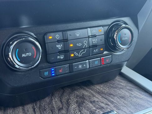 Used 2019 Ford F350 Lariat w/ Lariat Ultimate Package AWD/4WD image 34