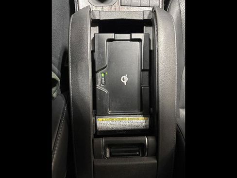 Used 2021 Toyota Highlander Limited image 12