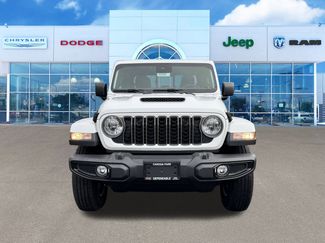 New 2025 Jeep Gladiator Sport video 3