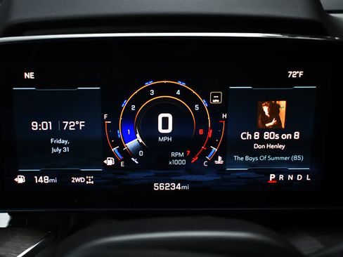 Used 2025 Chevrolet Tahoe High Country AWD/4WD image 18