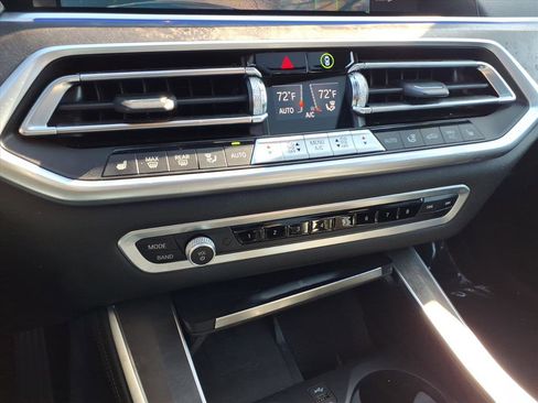 Used 2023 BMW X5 xDrive40i w/ Premium Package AWD/4WD image 12
