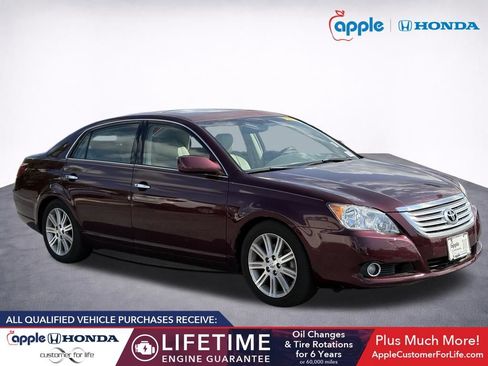 Used 2009 Toyota Avalon Limited FWD image 1