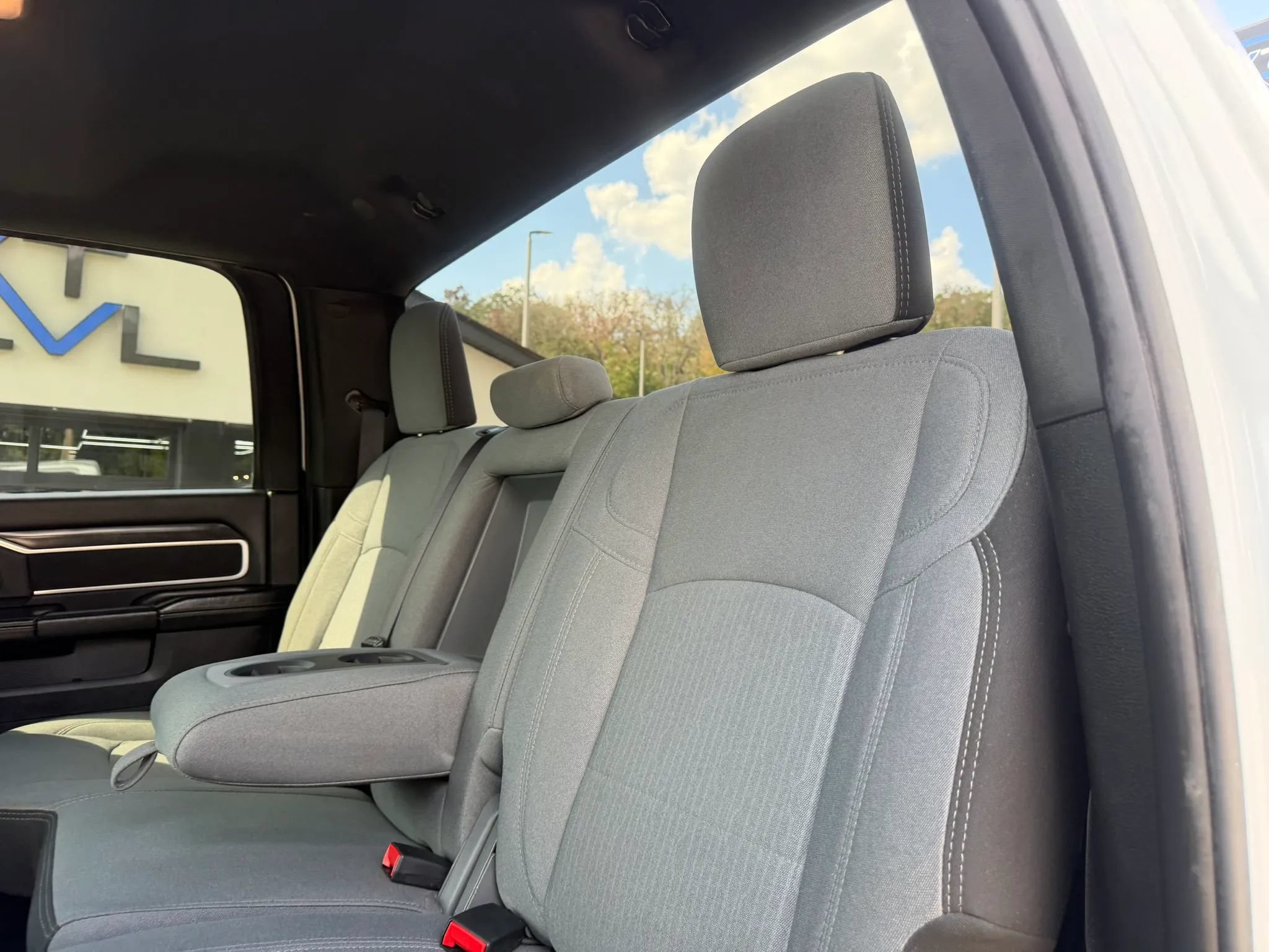 Used 2024 RAM 2500 Big Horn AWD/4WD image 37