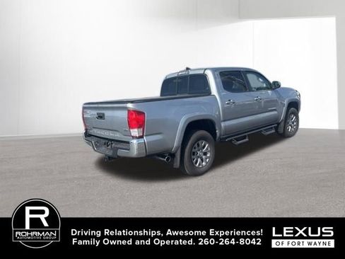 Used 2017 Toyota Tacoma SR5 w/ Tow Package image 12