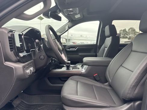 New 2026 GMC Sierra 1500 SLT w/ SLT Premium Plus Package image 10