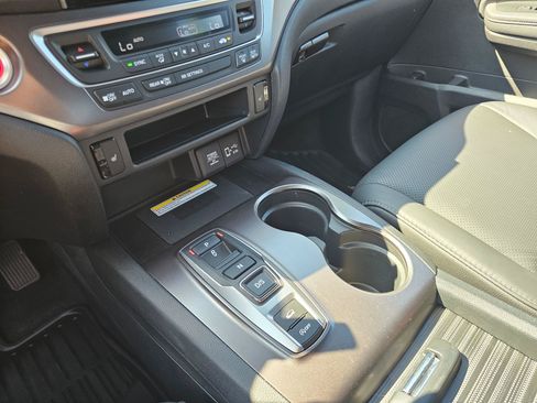 Used 2023 Honda Passport EX-L image 31